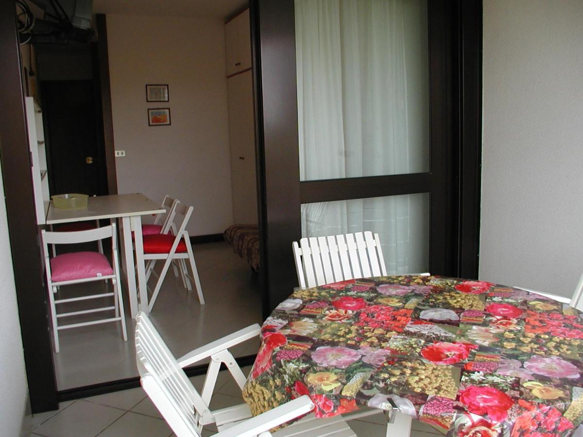 STUDIO Solarium Bibione Esterno foto